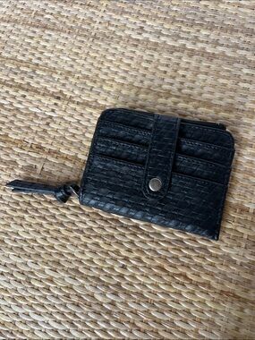 Woven Braided Black Vegan Leather Wallet Card ID holder Zip Closure Unisex